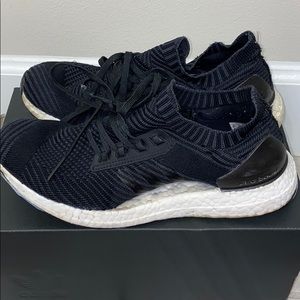 All black adidas  ultra boost 8.5